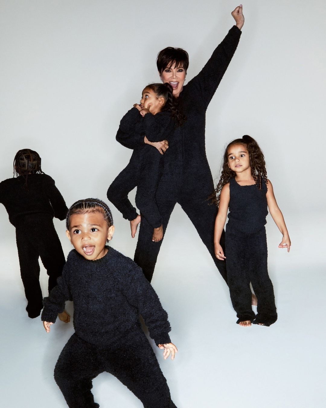 Access_Kardashian_003.jpg