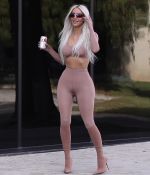 Access_Kardashian_02.jpg