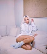 Access_Kardashian_02.jpg
