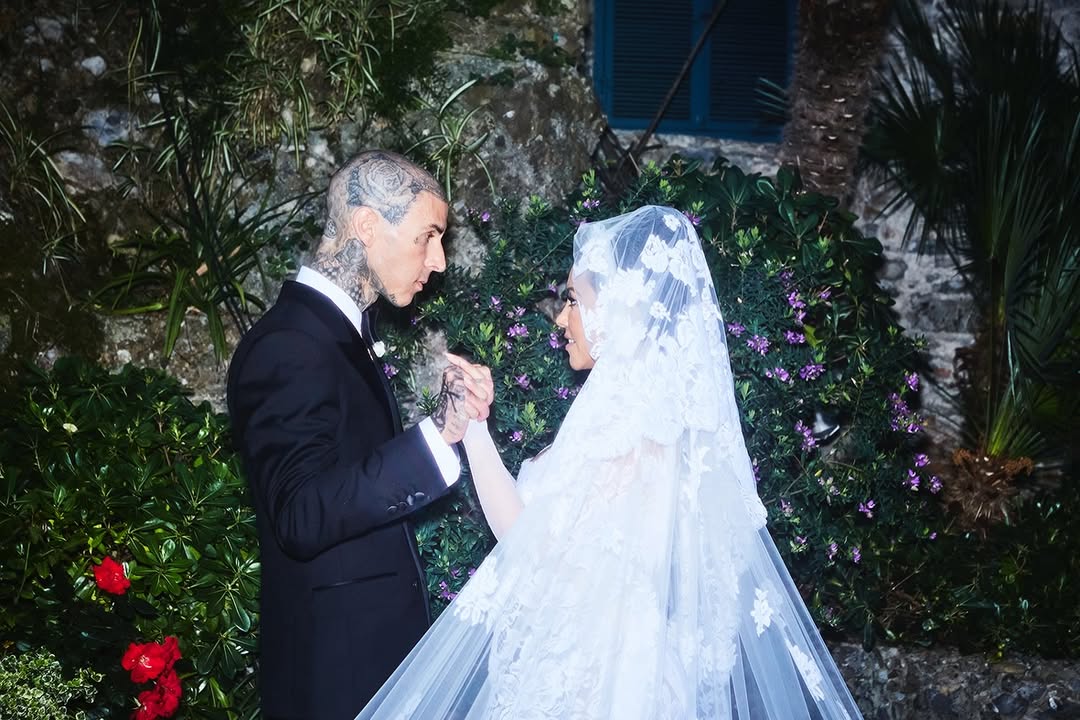 Access_Kardashian_1.jpg