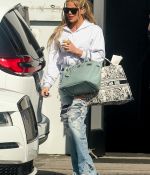 Access_Kardashian_004.jpg
