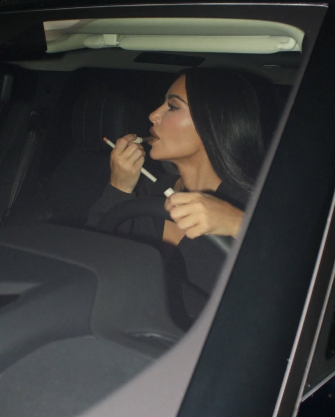 Access_Kardashian_2~0.jpg