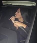 Access_Kardashian_1~0.jpg