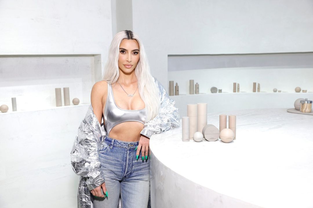 Access_Kardashian_001.jpg