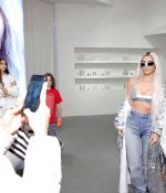 Access_Kardashian_04.jpg