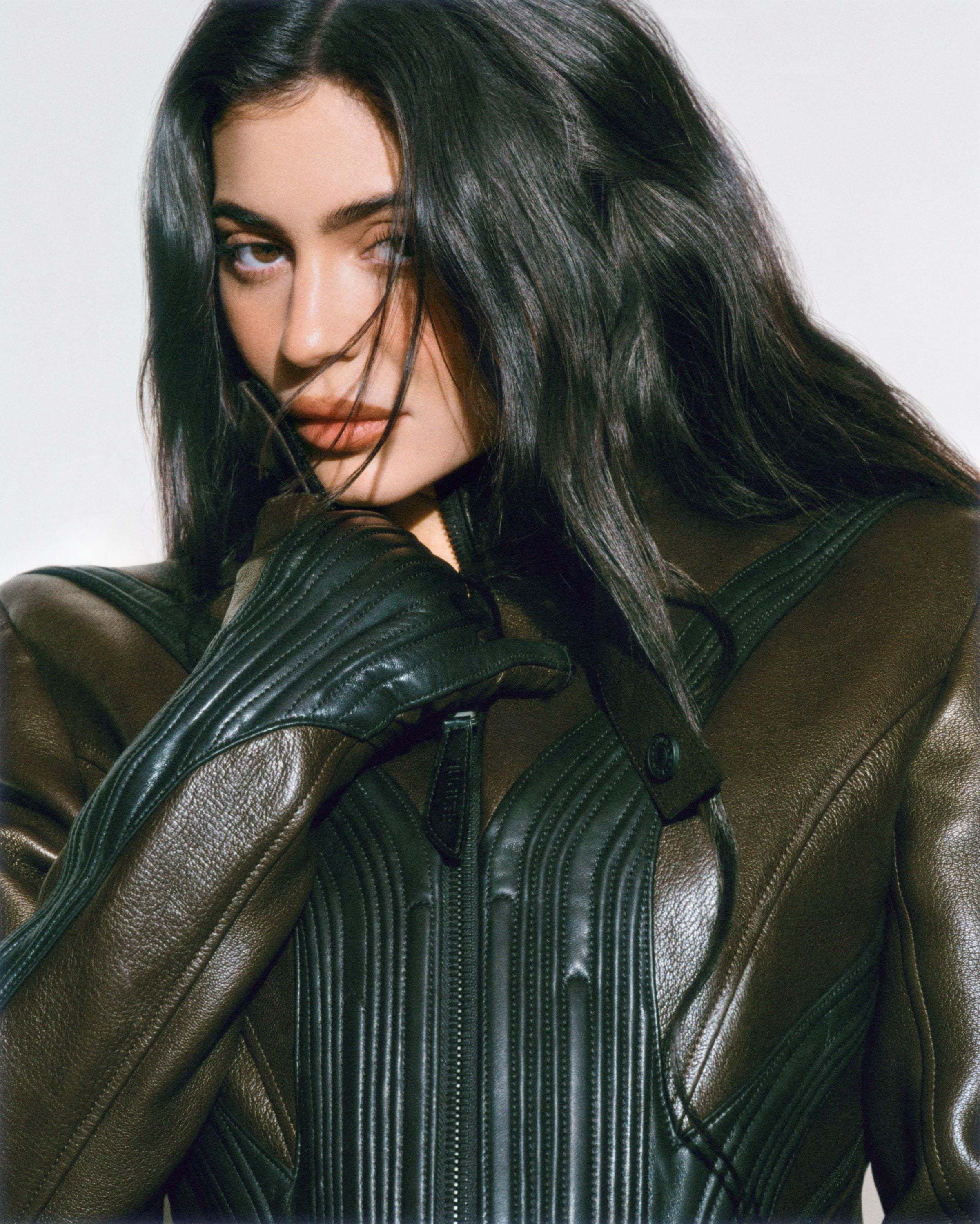 Access_Kardashian_002.jpg