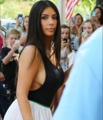 Access_Kardashian_007.jpg