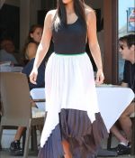 Access_Kardashian_001.jpg