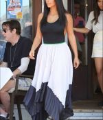 Access_Kardashian_003.jpg