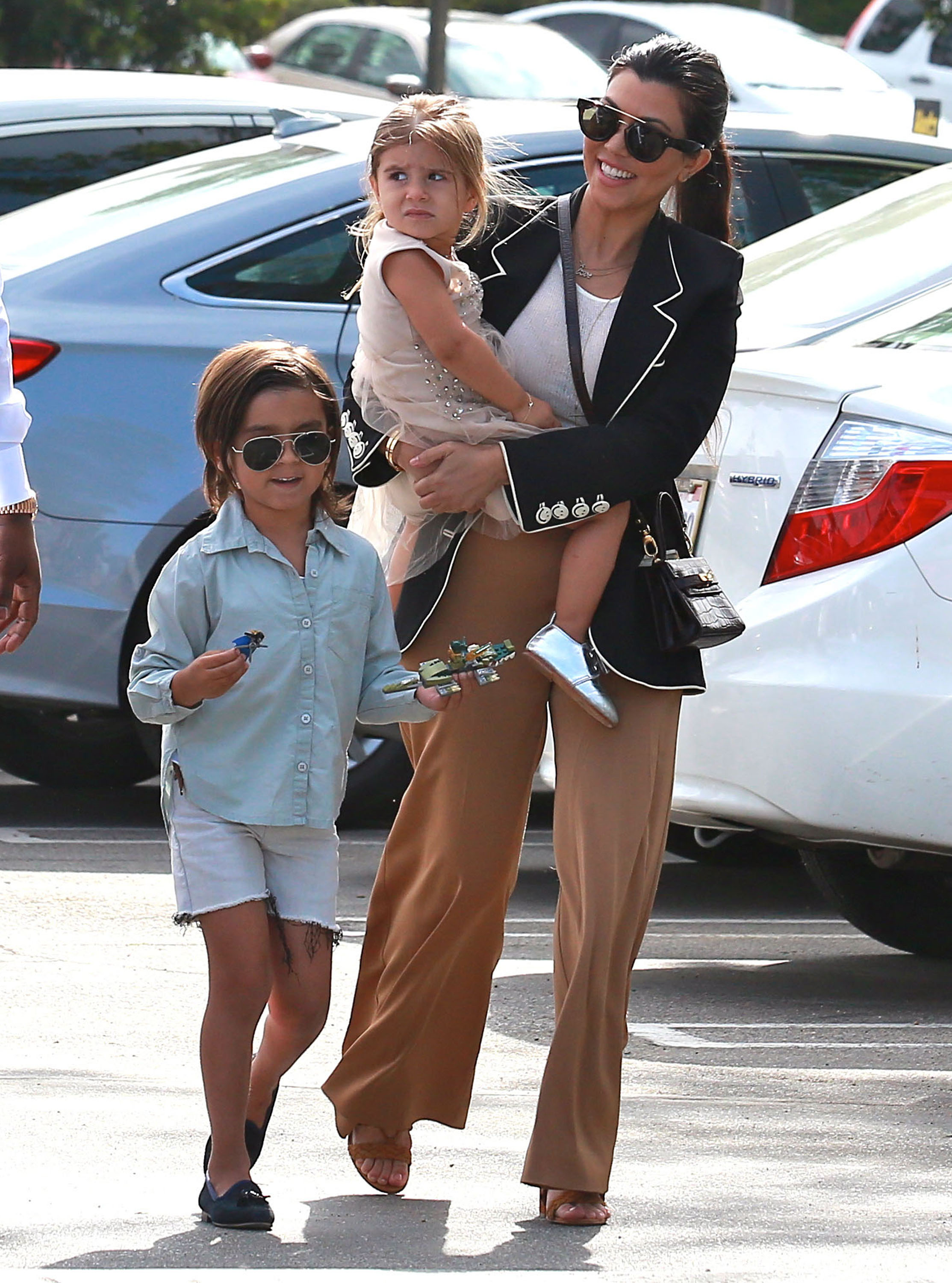 Access_Kardashian_003.jpg