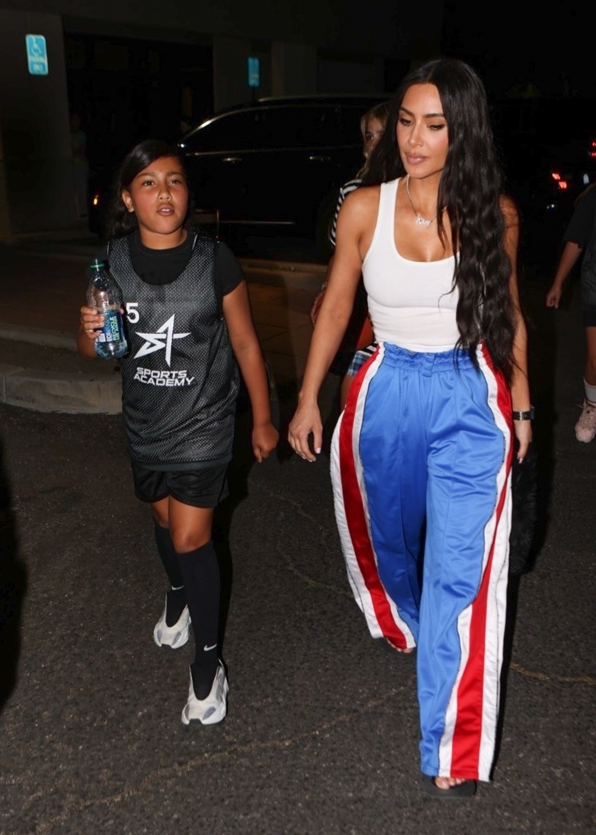 Access_Kardashian_02.jpg