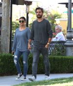 Access_Kardashian_002.jpg