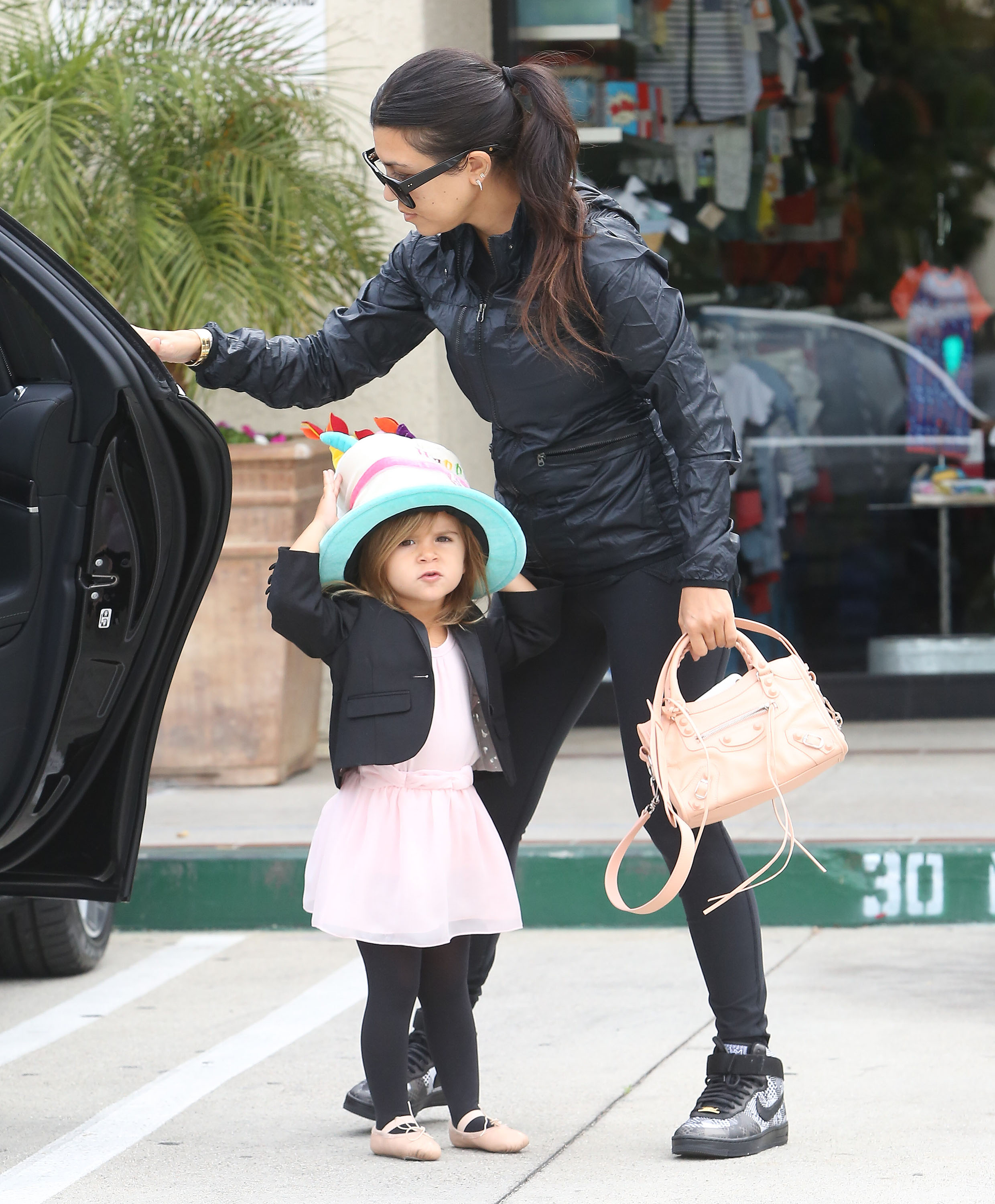 Access_Kardashian_003.jpg