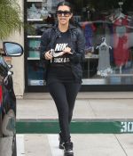 Access_Kardashian_001.jpg