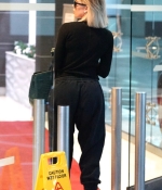 Access_Kardashian_002.jpg