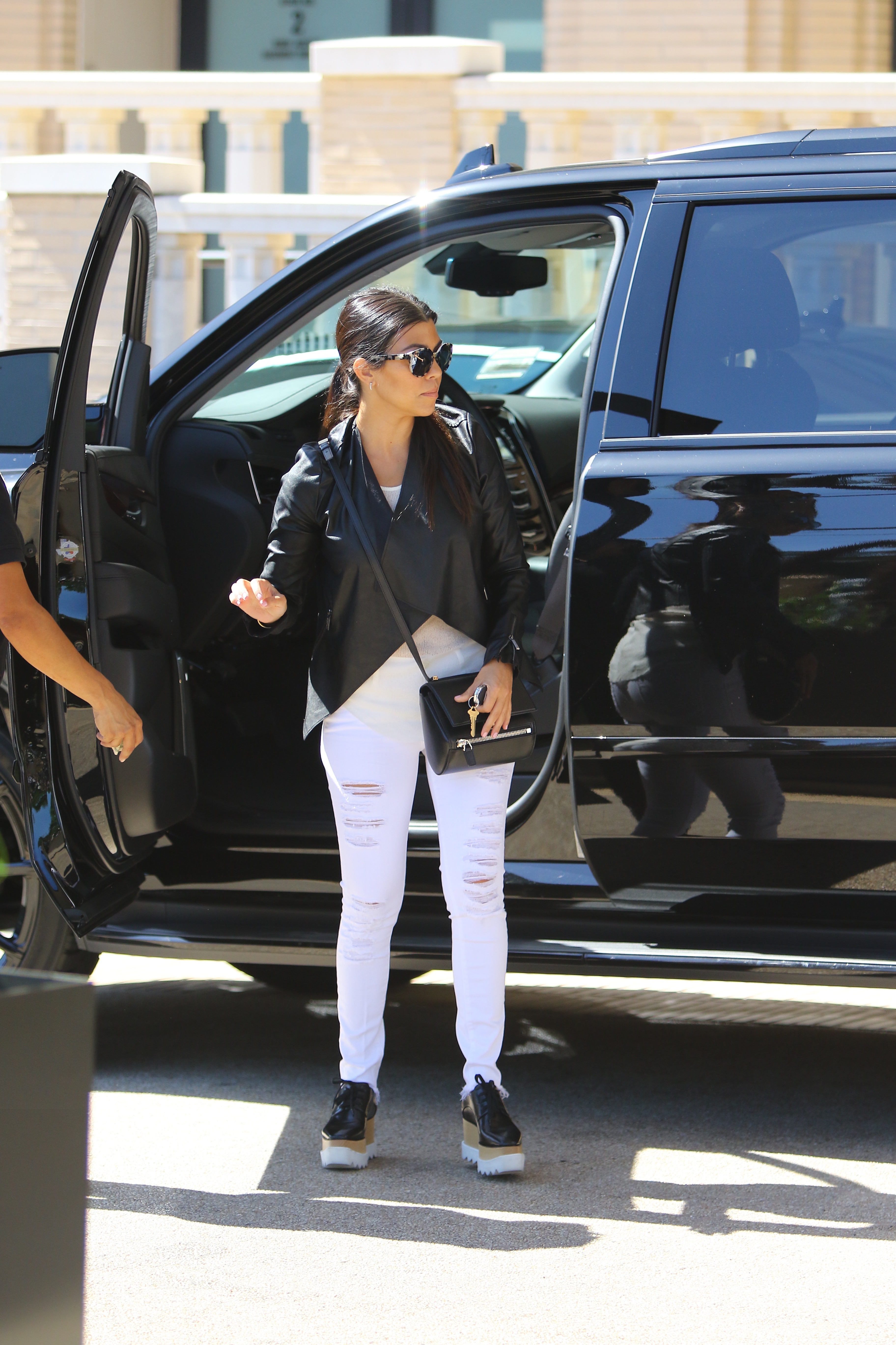Access_Kardashian_003.jpg
