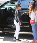 Access_Kardashian_001.jpg