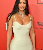 Access_Kardashian_004.jpg