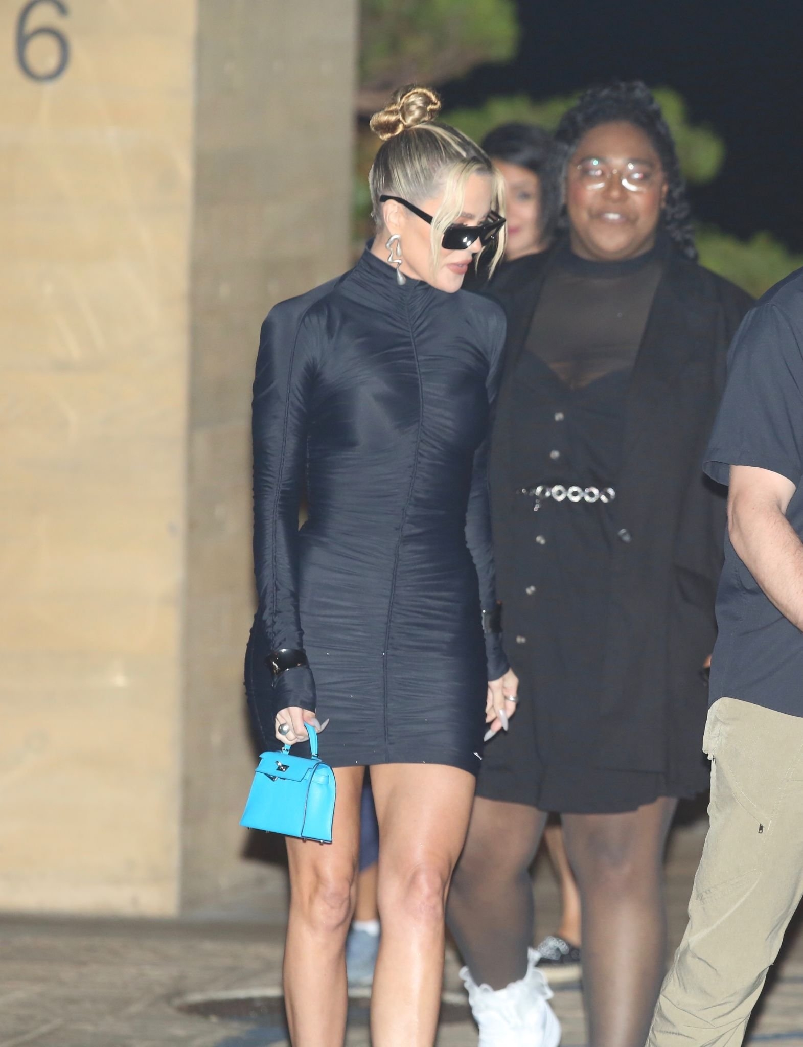 Access_Kardashian_001.jpg