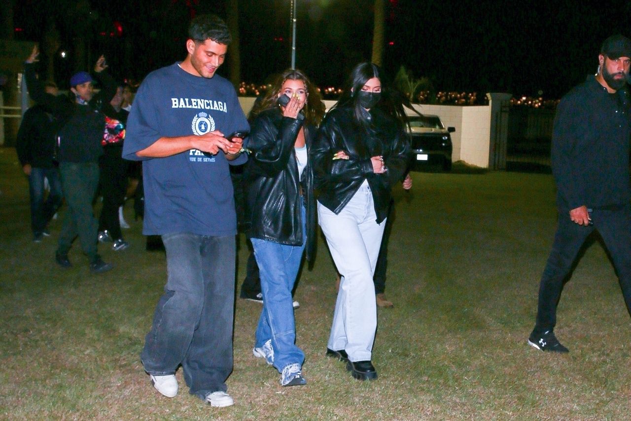 Access_Kardashian_001.jpg