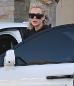 Access_Kardashian_001.jpg
