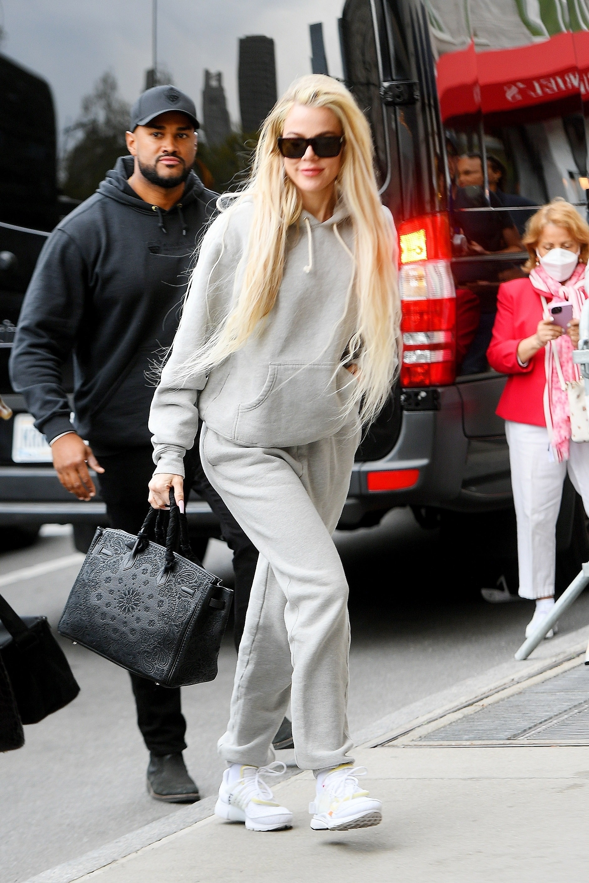 Access_Kardashian_002.jpg