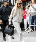 Access_Kardashian_003.jpg