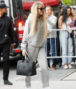 Access_Kardashian_004.jpg