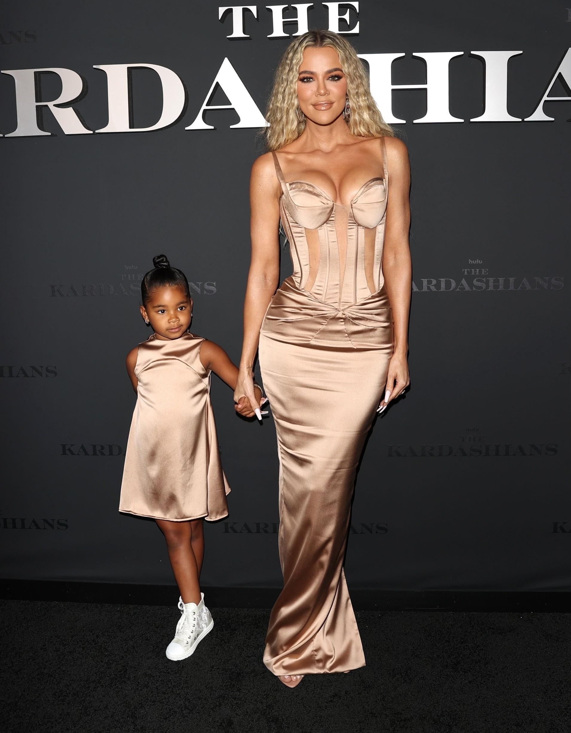 Access_Kardashian_005.jpg