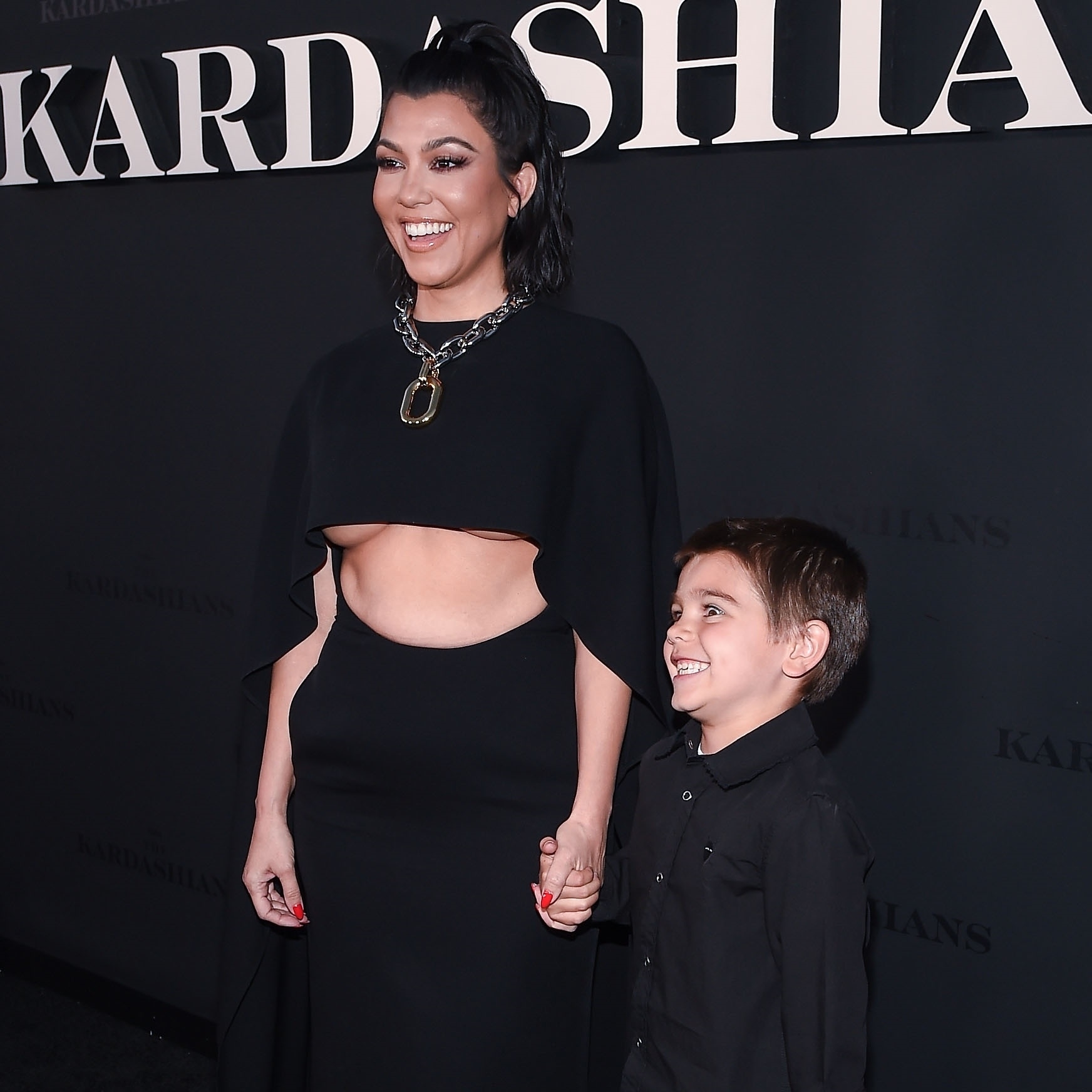 Access_Kardashian_03.jpg