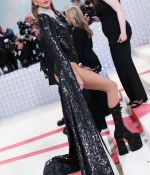 Access_Kardashian_0039~0.jpg