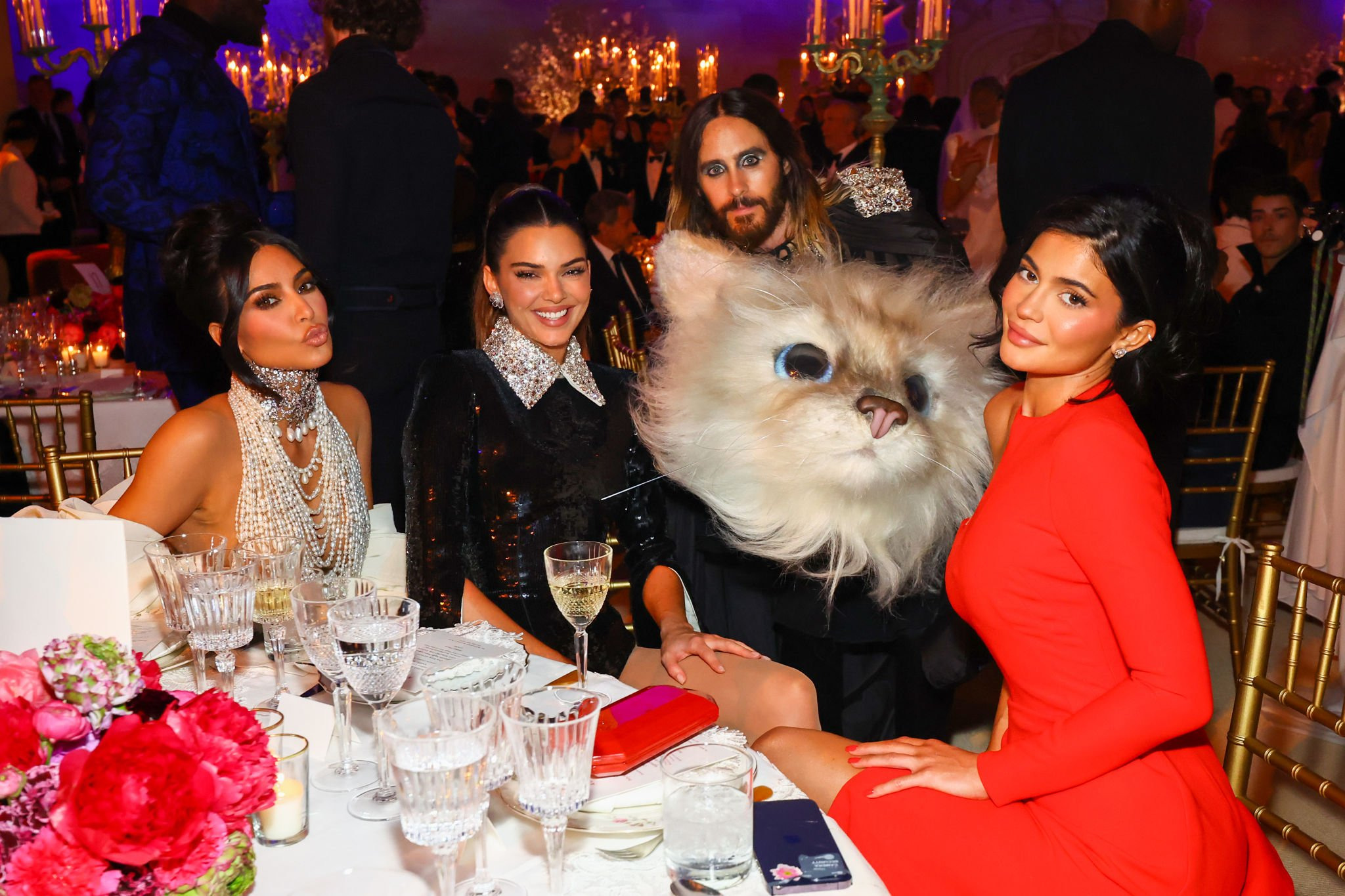 Access_Kardashian_001.jpg