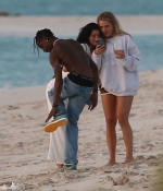 Access_Kardashian_018.jpg