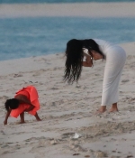 Access_Kardashian_045.jpg