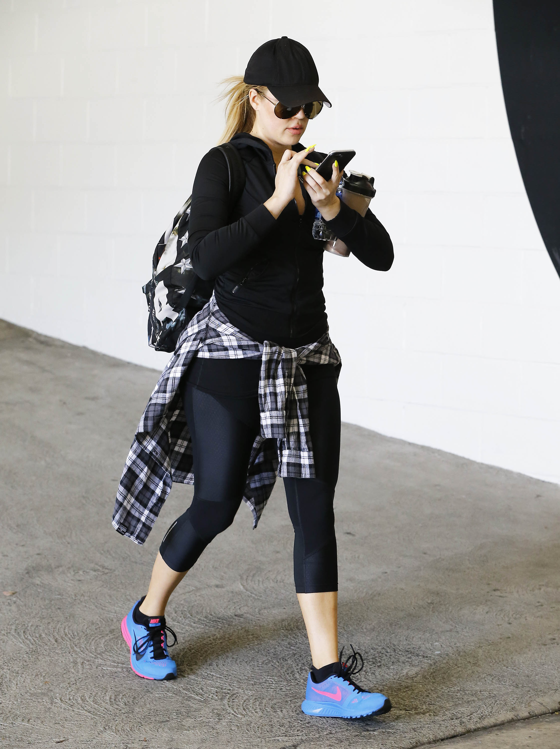 Access_Kardashian_003.jpg