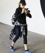 Access_Kardashian_003.jpg