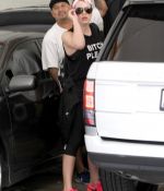 Access_Kardashian_001.jpg