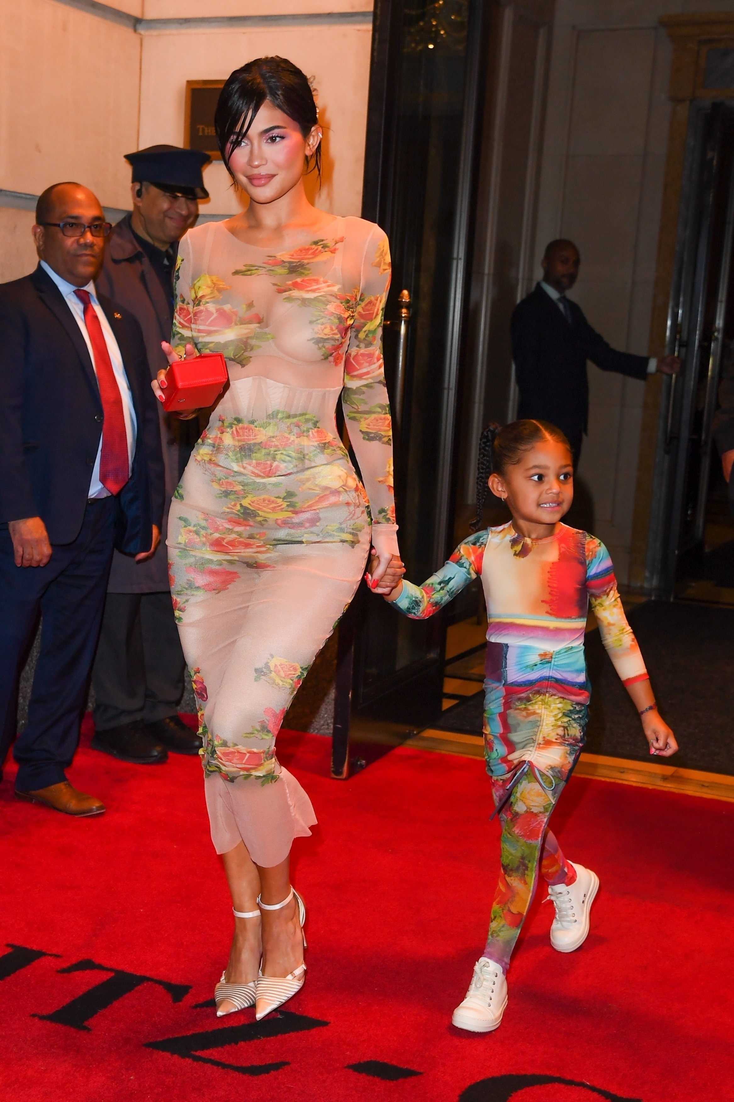 Access_Kardashian_004.jpg