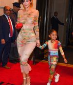 Access_Kardashian_004.jpg