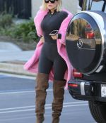 Access_Kardashian_001.jpg