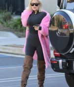 Access_Kardashian_002.jpg