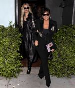 Access_Kardashian_001.jpg