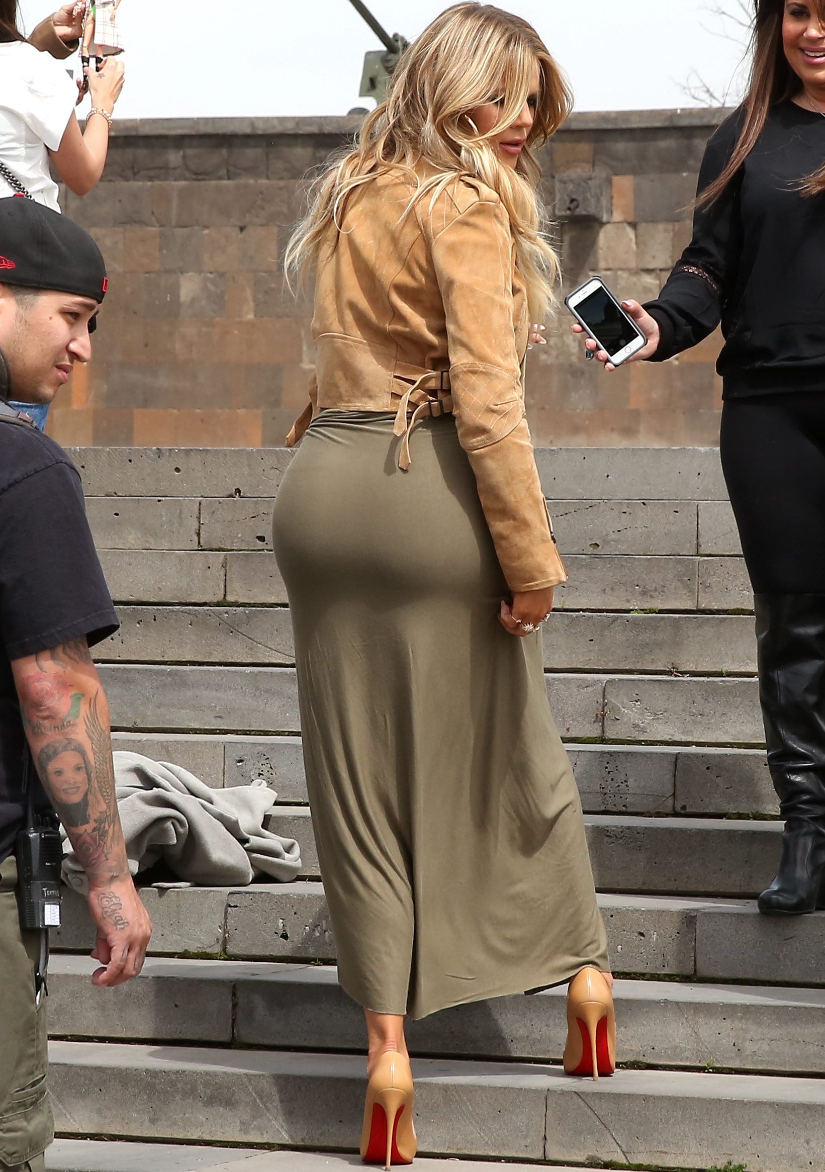Access_Kardashian_003.jpg