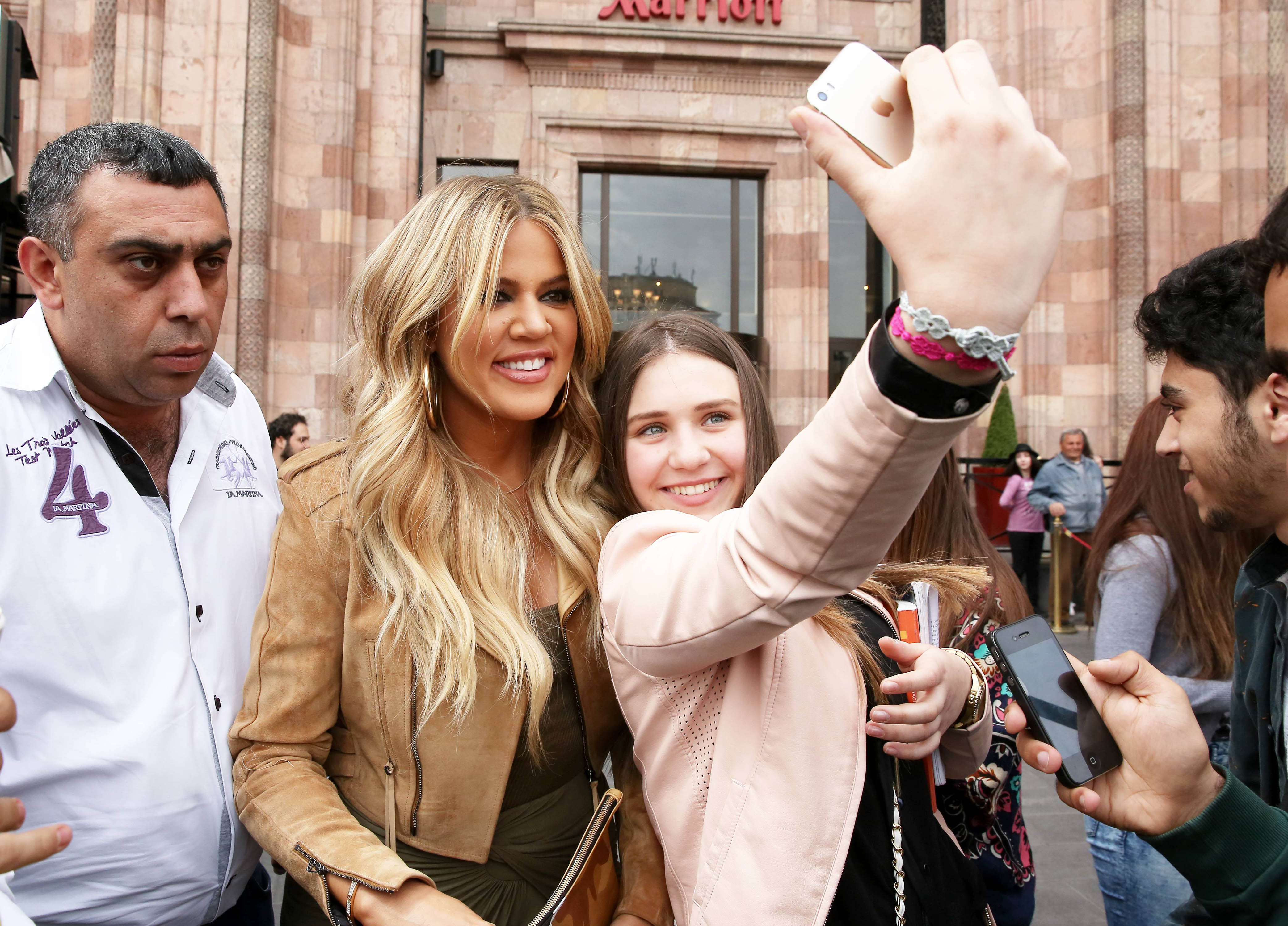 Access_Kardashian_005.jpg