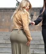 Access_Kardashian_002.jpg