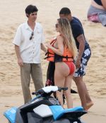 Access_Kardashian_002.jpg