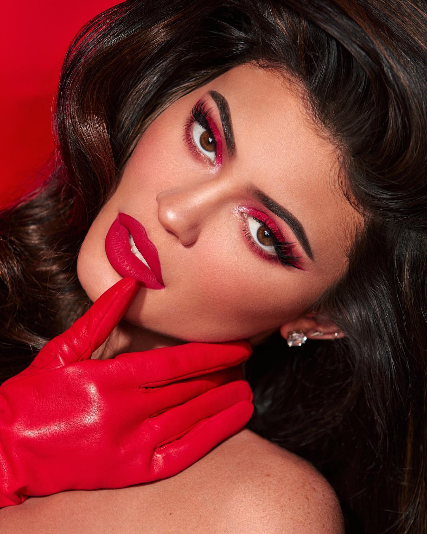 Access_Kardashian_003.jpg