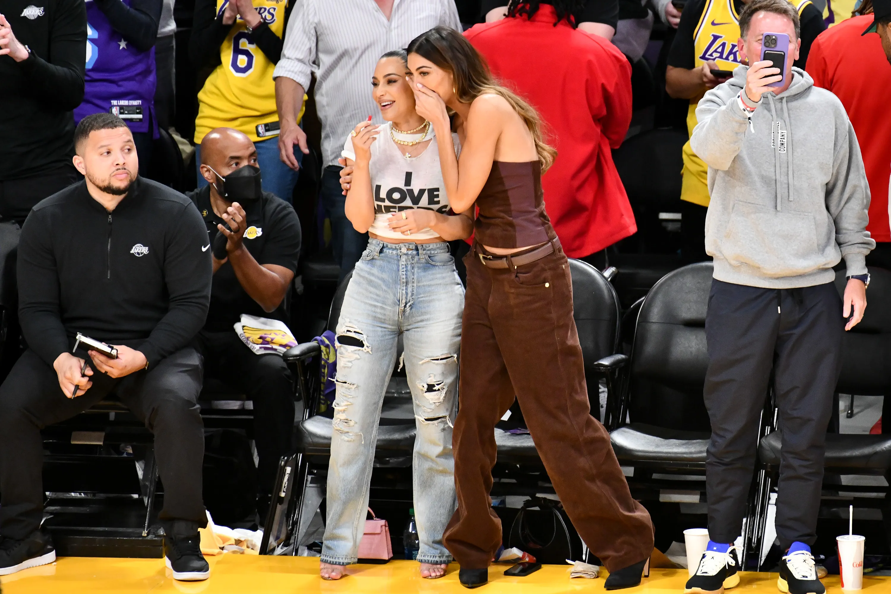 Access_Kardashian_002.png