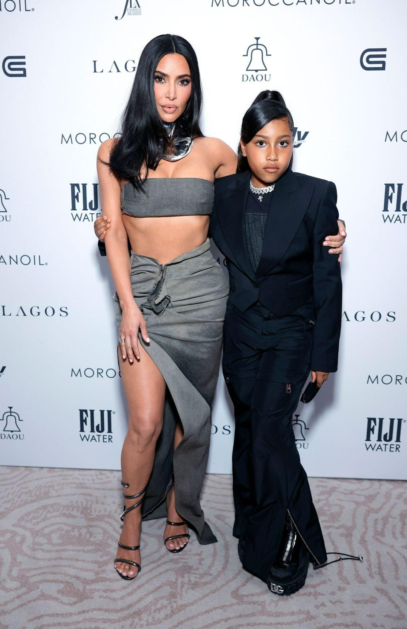 Access_Kardashian_001.jpg