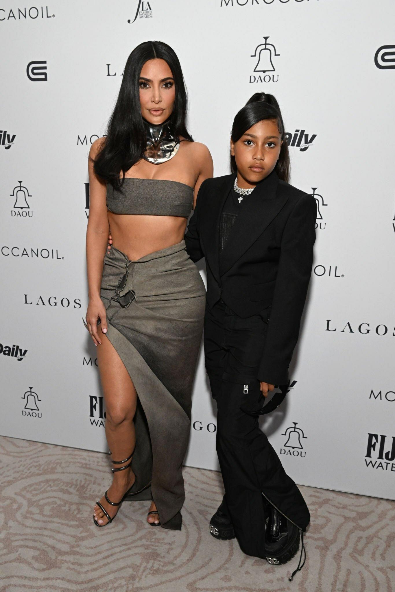Access_Kardashian_003.jpg